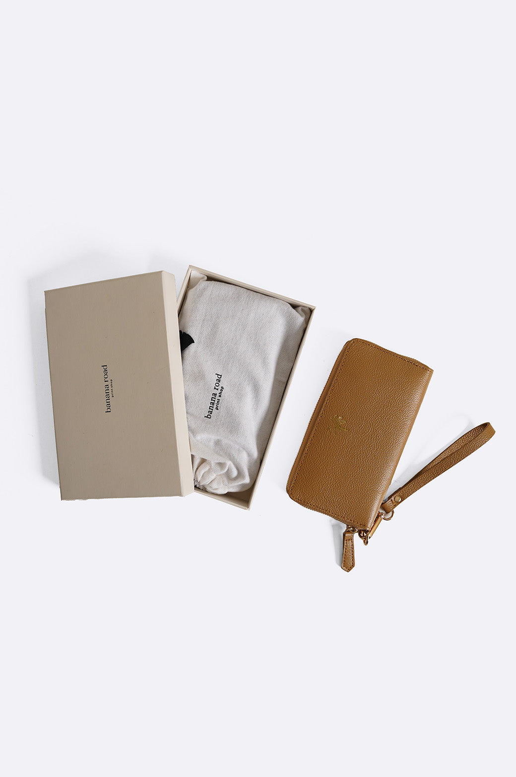 RESORT LEATHER WALLET