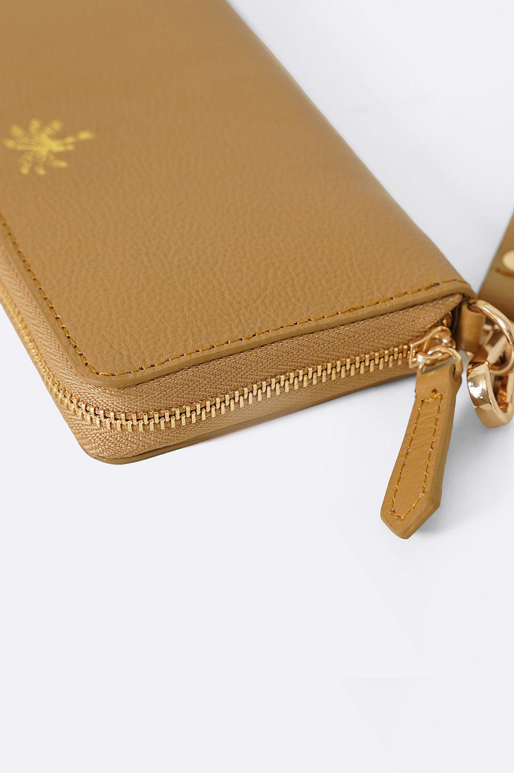 RESORT LEATHER WALLET